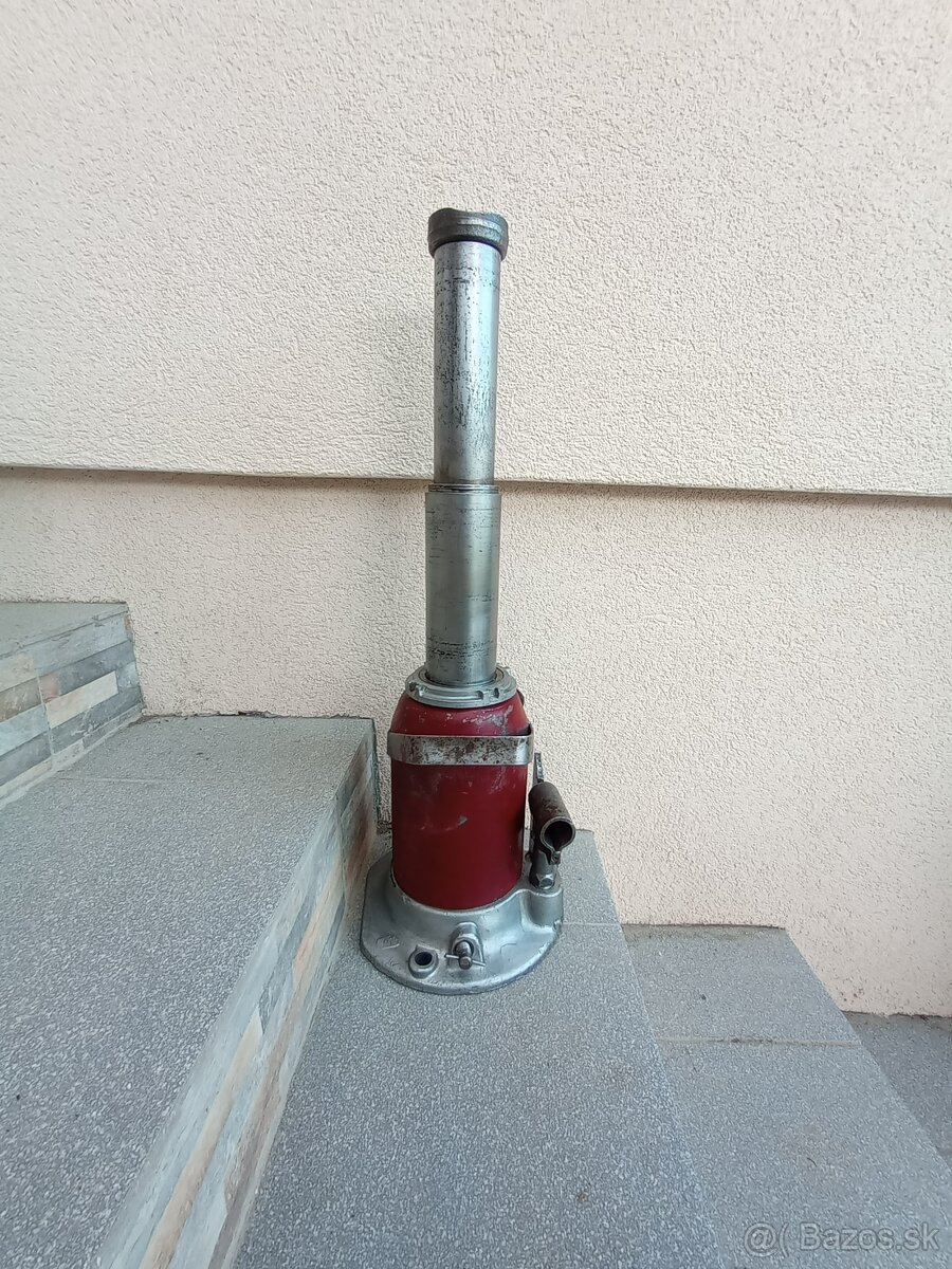 Zdviha 12T - hydraulicky zdvihak (Hever)