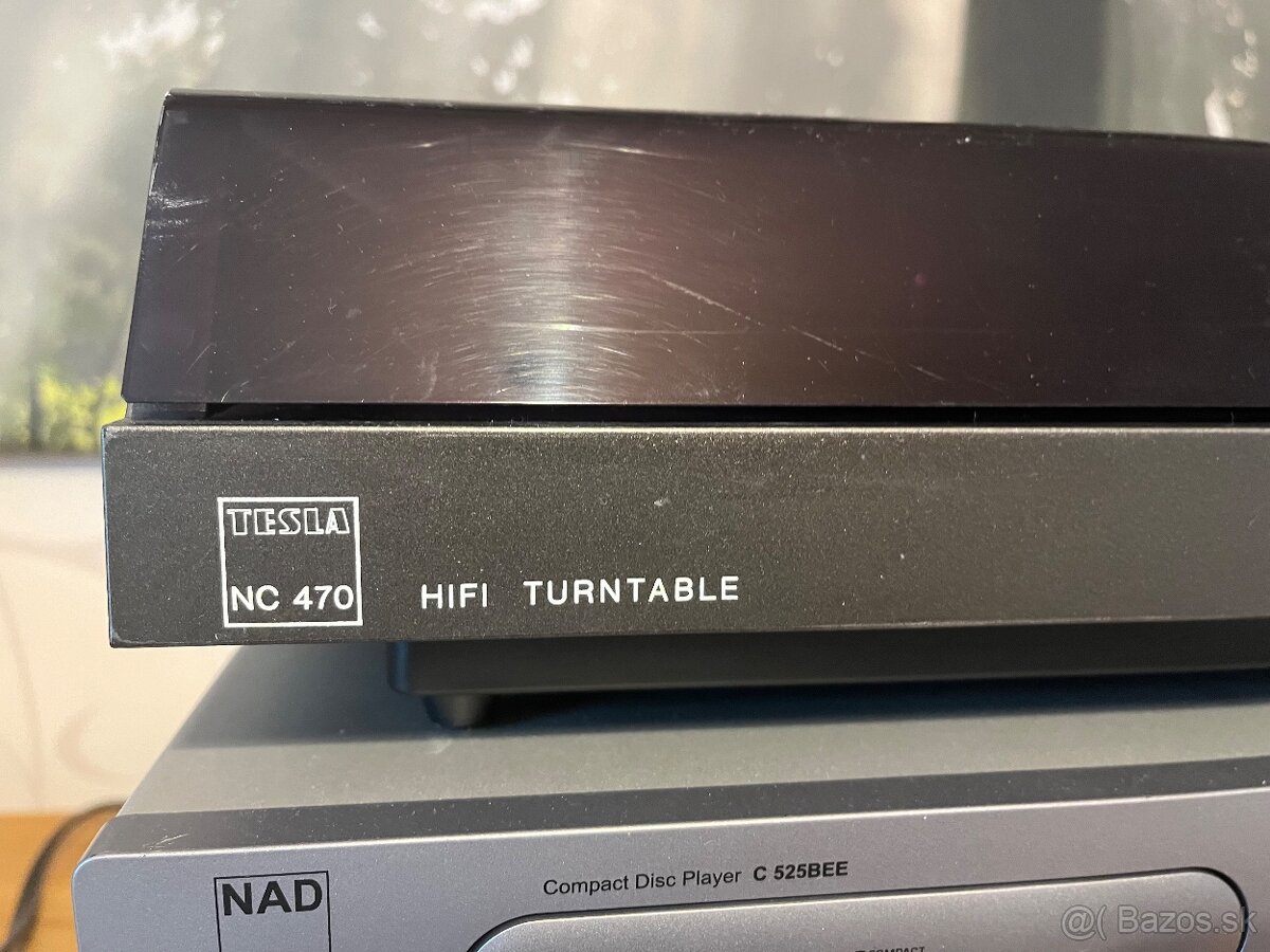 Gramofón Tesla NC 470