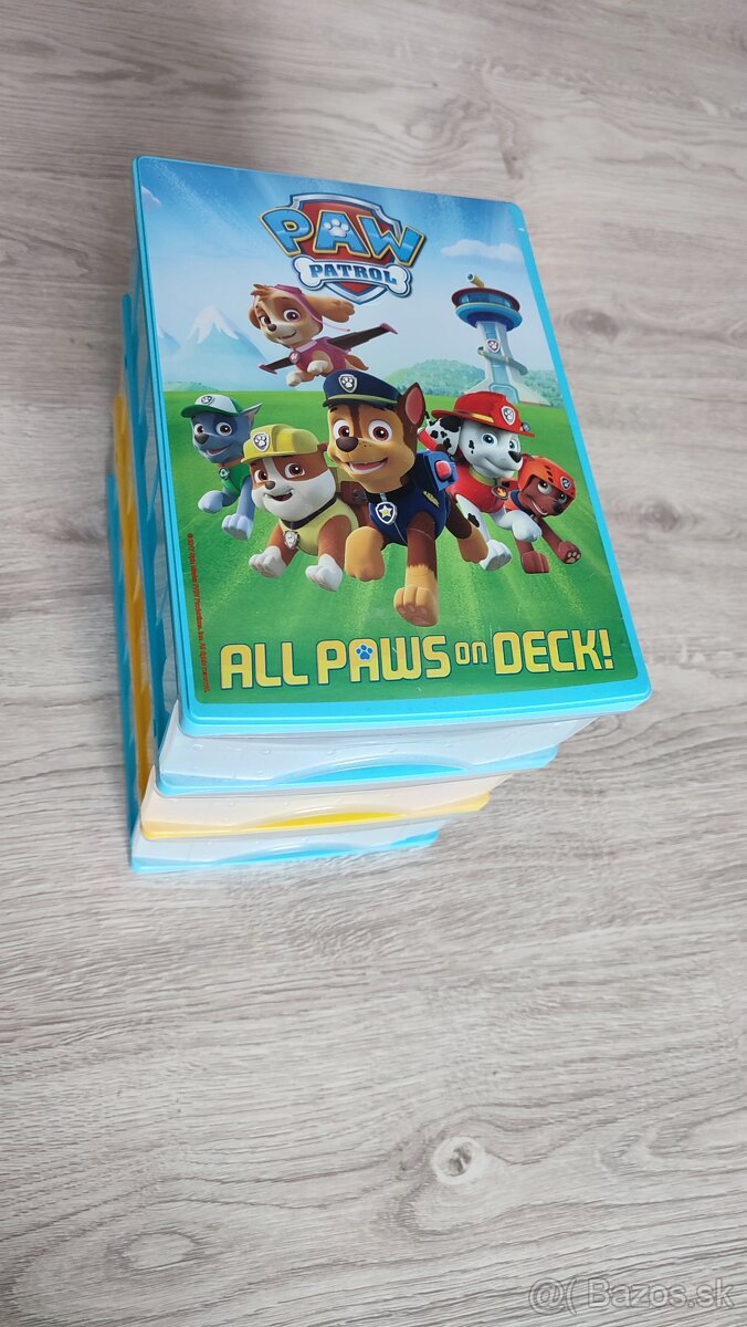 3 zásuvky labková patrola, toaletný stolik