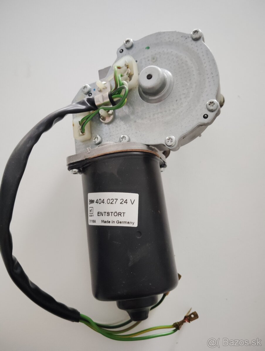VALEO motor stieračov 404027