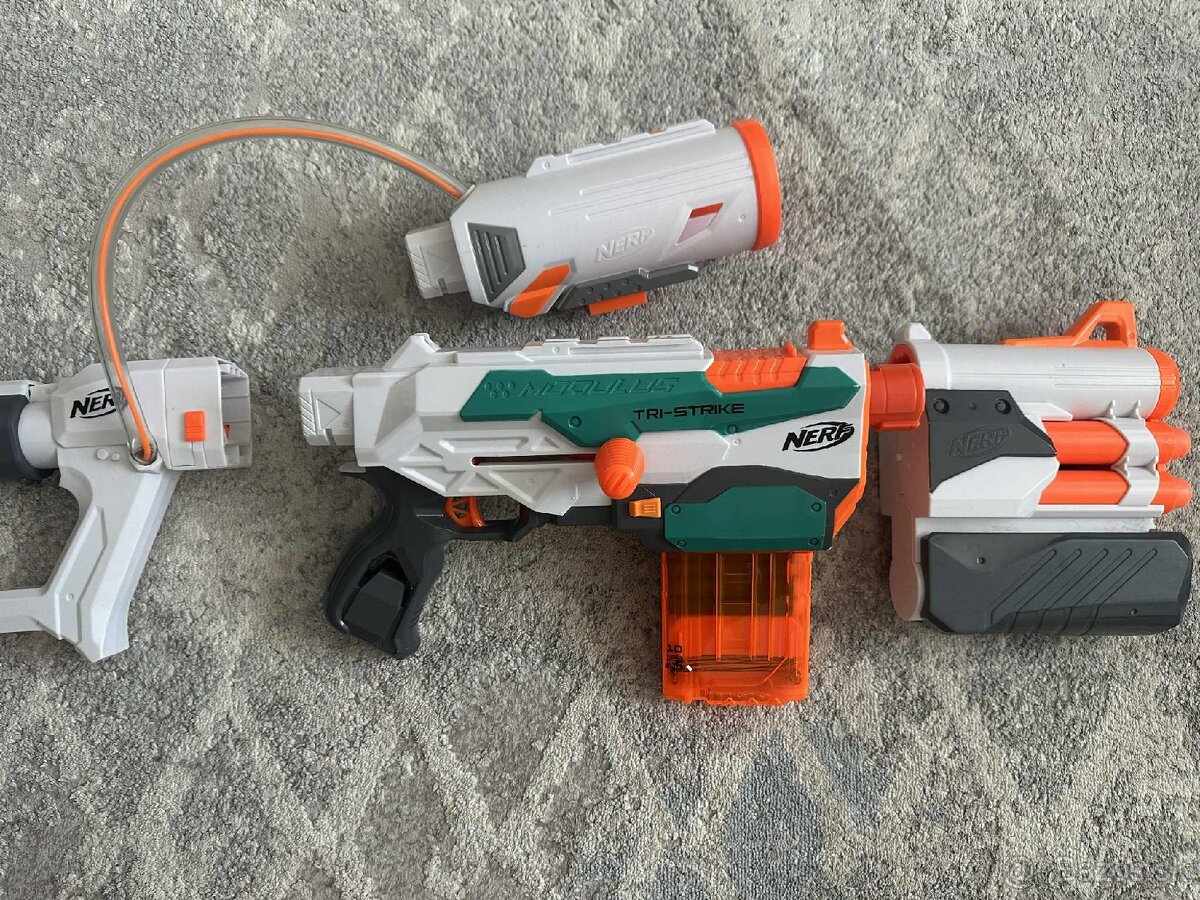 NERF N-Strike Modulus Tri-Strikev1 Blaster