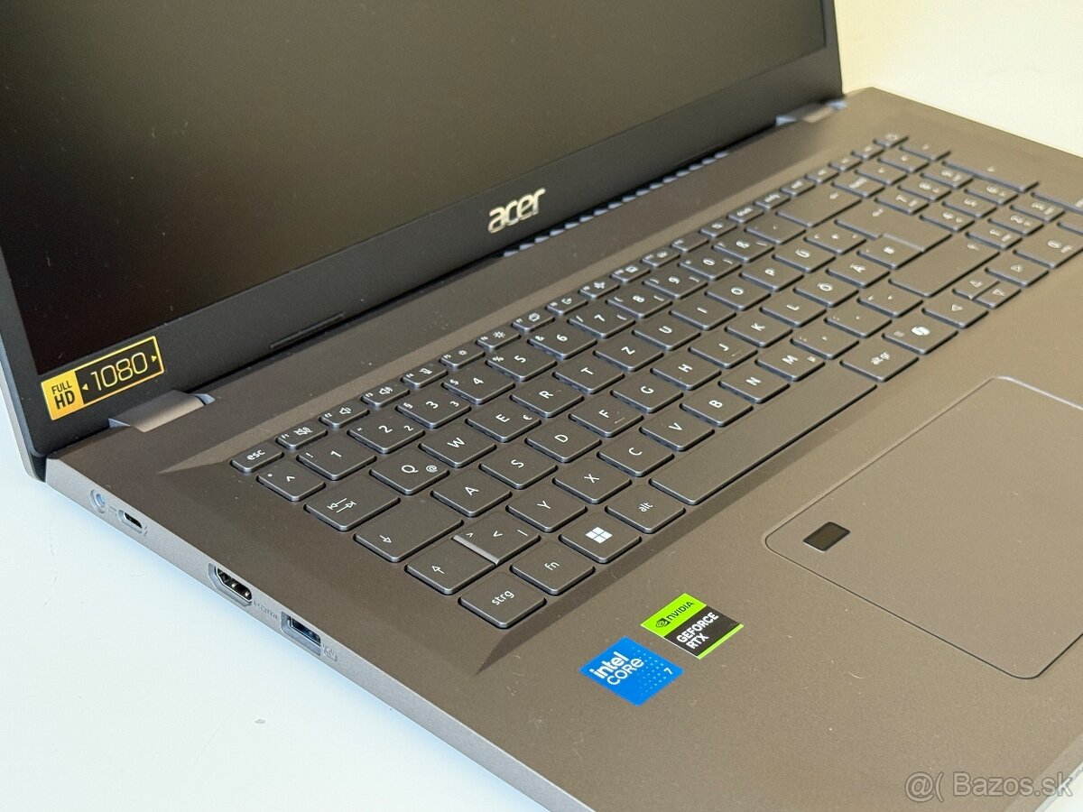 Acer Aspire 17 / 32gb ram, 2TB / Čisto nový / Záruka