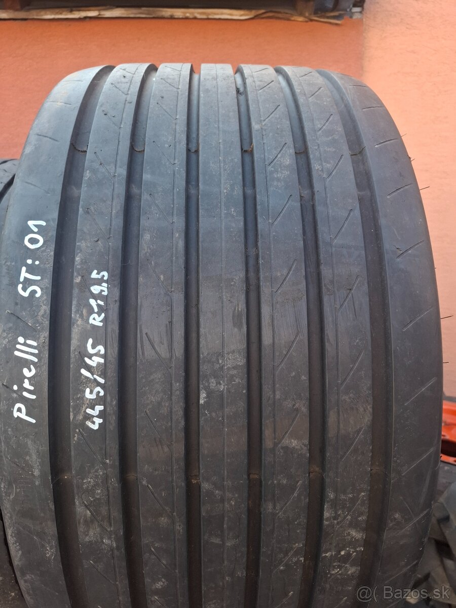 445/45 R19,5 PIRELLY ST:01