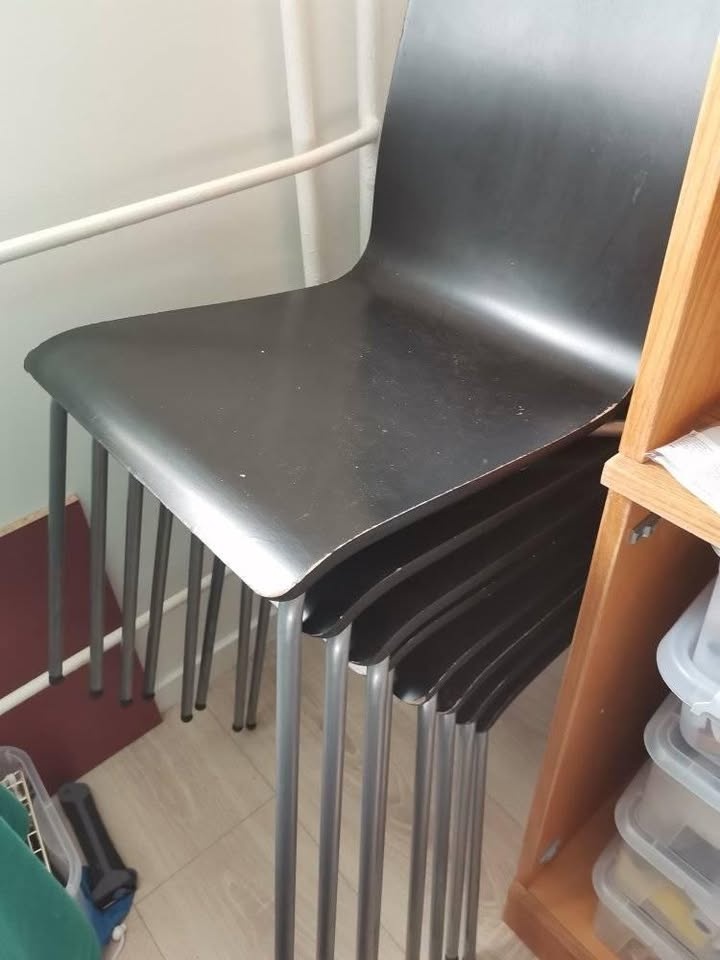 stohovatelne stolicky ( stolicka )