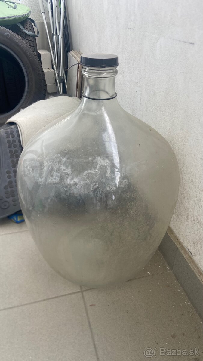 Predám 50 L súd - demižón na víno