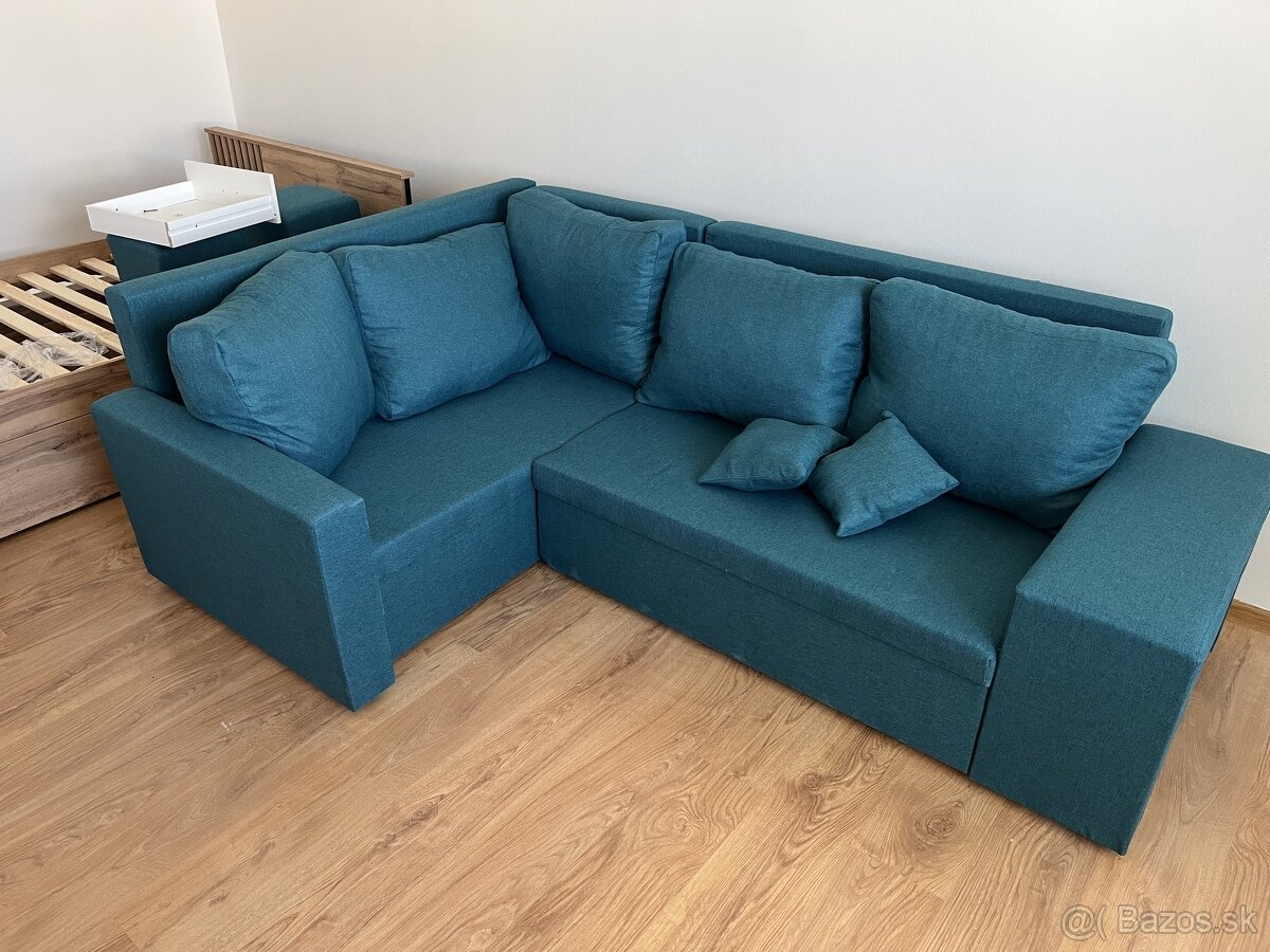 Predam rozkladaciu sedačku + 2 taburetky