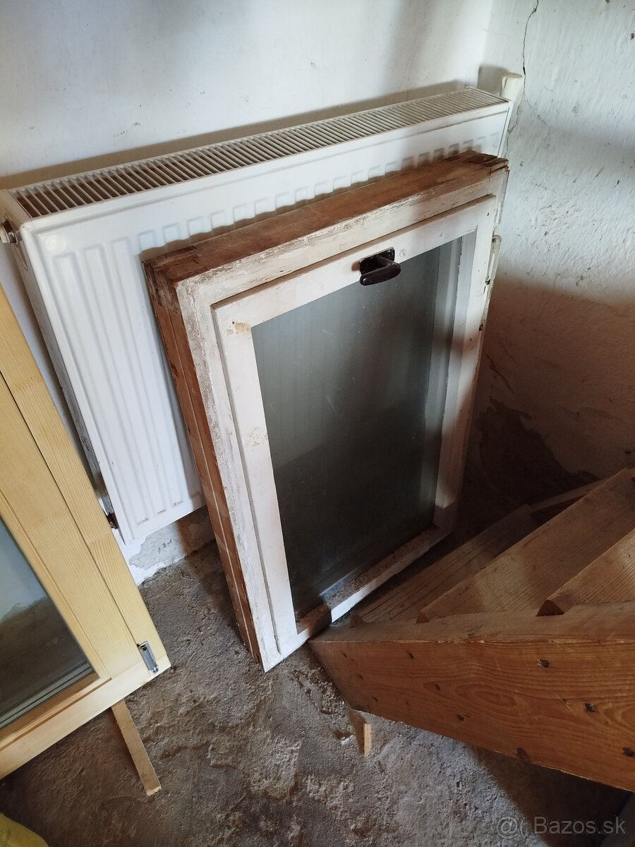 Predám drevené okno