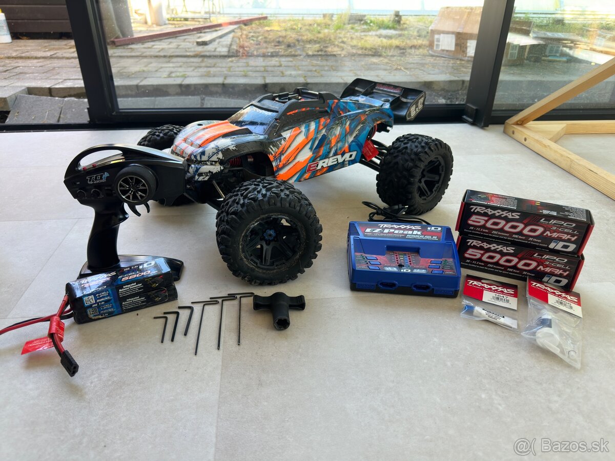 TRAXXAS E-REVO 2.0 VXL 1/8 - TOP STAV