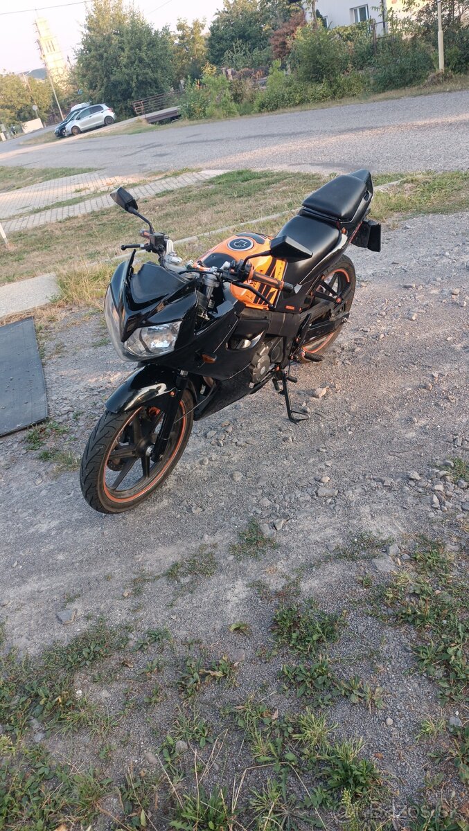 Honda cbr 125