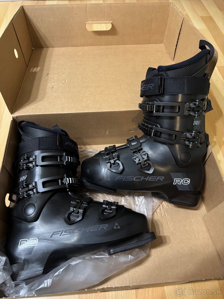 Nové lyžiarky Fischer RC90 black, 275mm