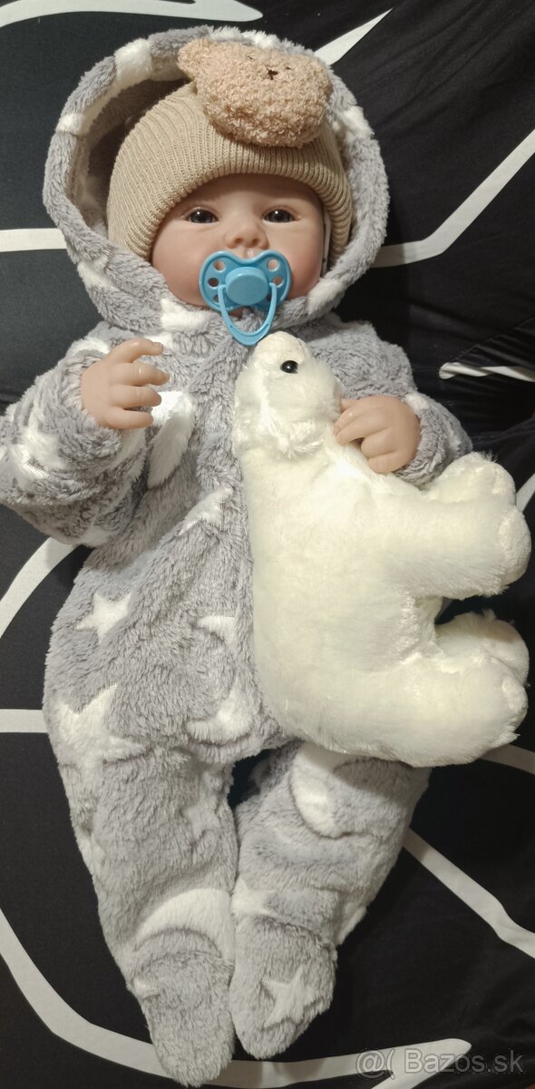 Realistická bábika chlapček Dominik