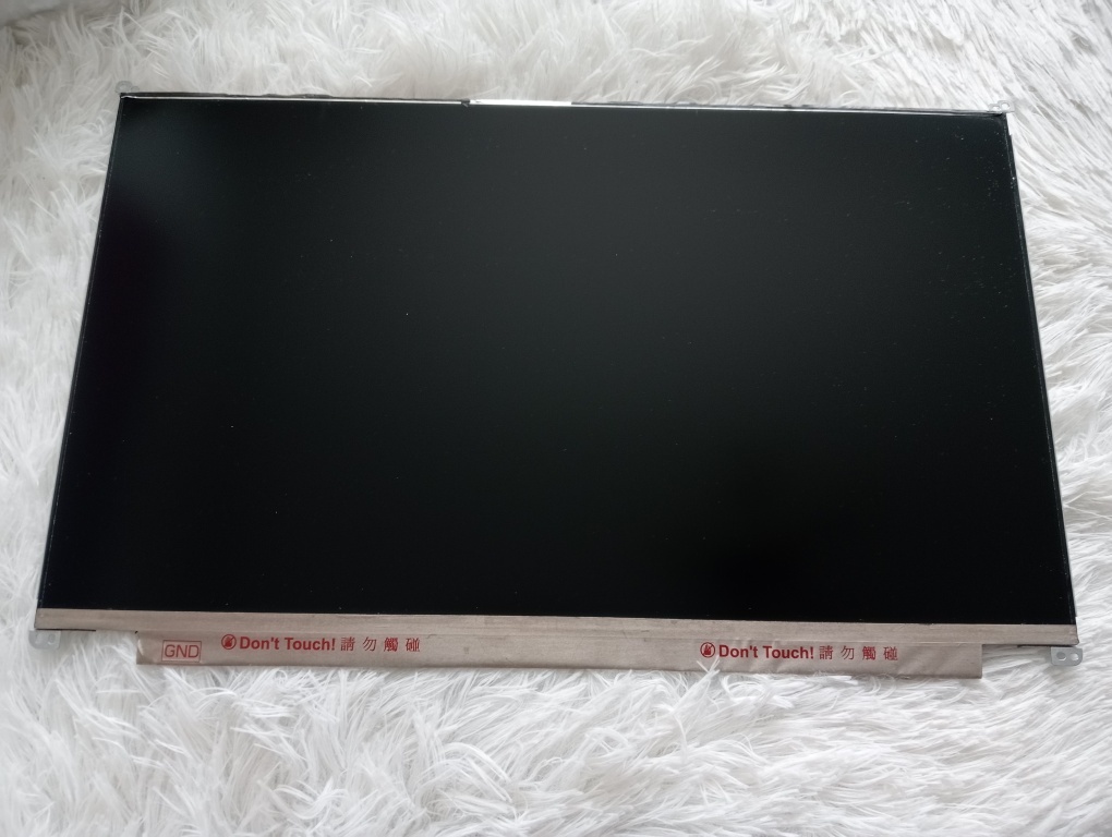 predám 15.6" LED SLIM displej 30pin eDP -B156HAN02.3