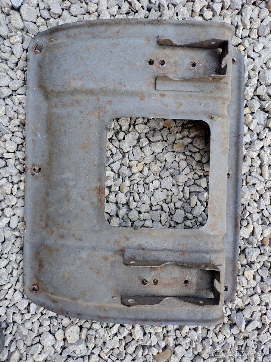 PLECH POD NAD4Z SKODA 100/1000MB