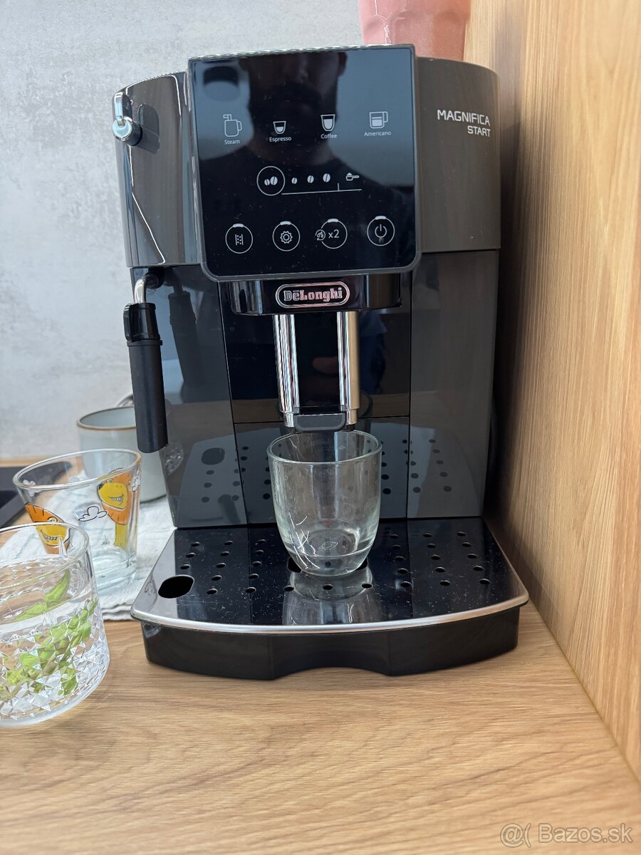 De'Longhi Magnifica Start ECAM 220.22.GB