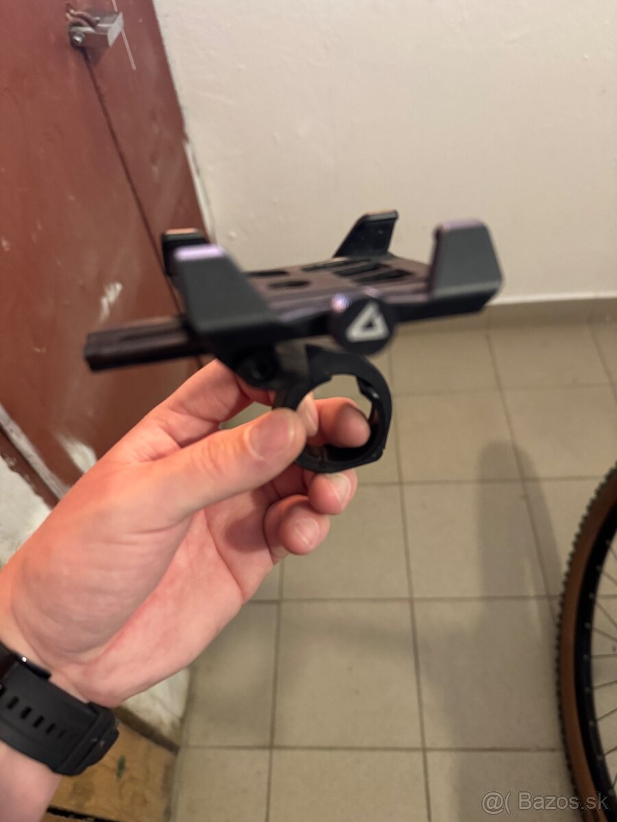 Predám držiak cube na mobil