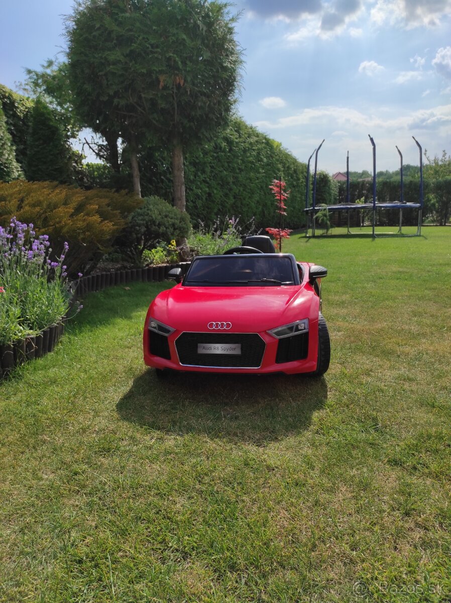 Elektrické auto