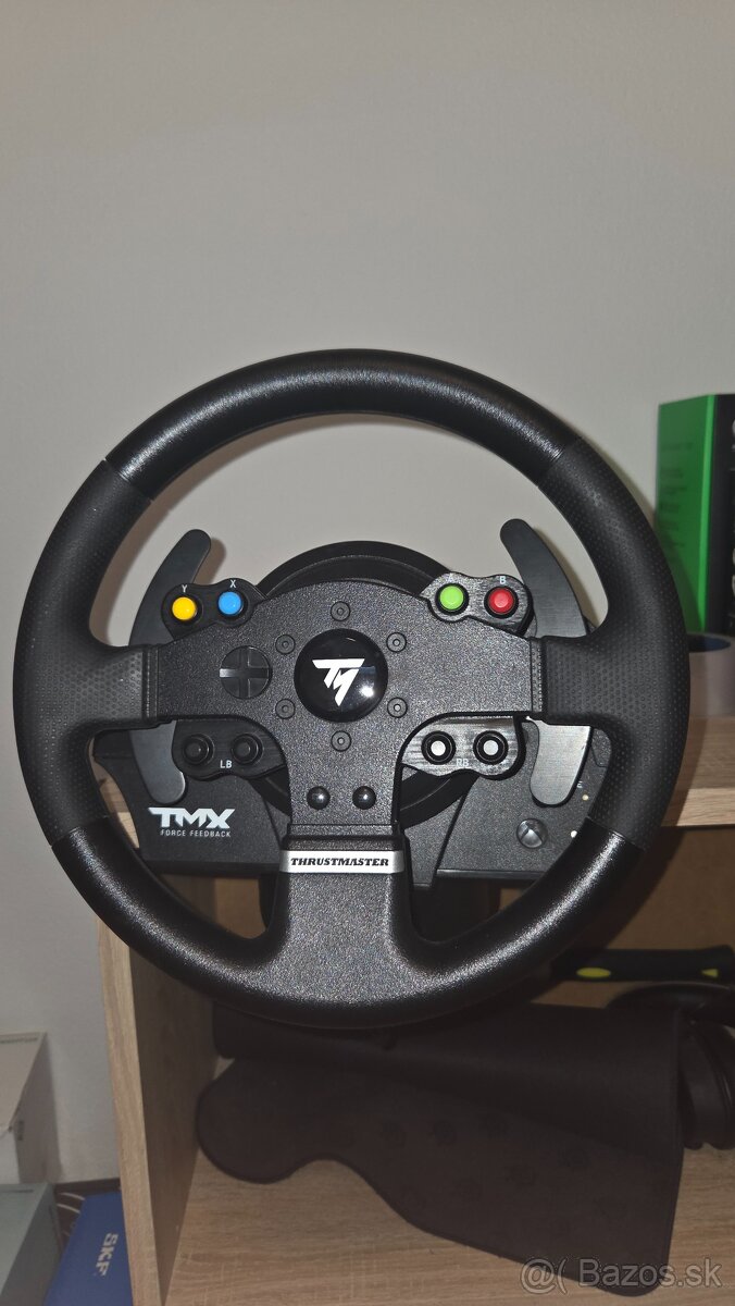Volant Thrustmaster TMX