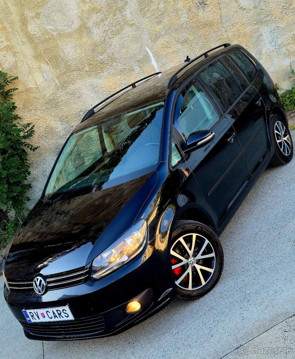 Volkswagen Touran-2.majiteľ-7.miestny-2013-Nová TK a EK