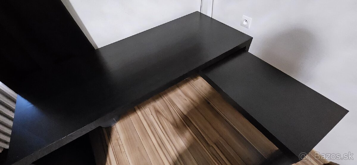 MALM Písací stôl s výsuvným panelom