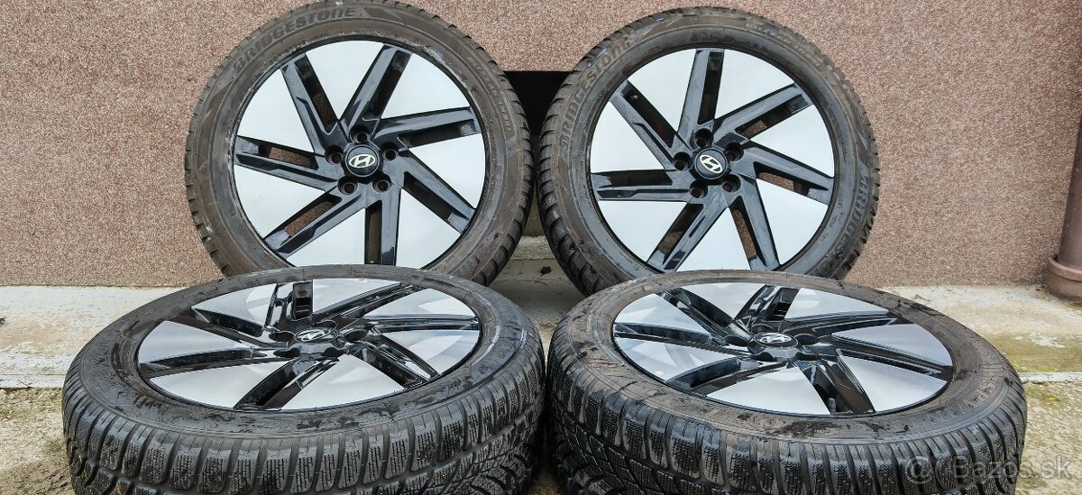 ALU Hyundai 5x114,3 a zimné Bridgestone, Dunlop 225/55 R18