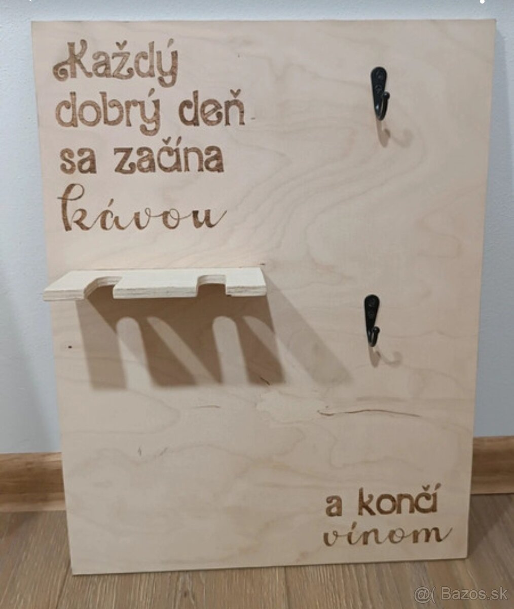 Stojan na poháre