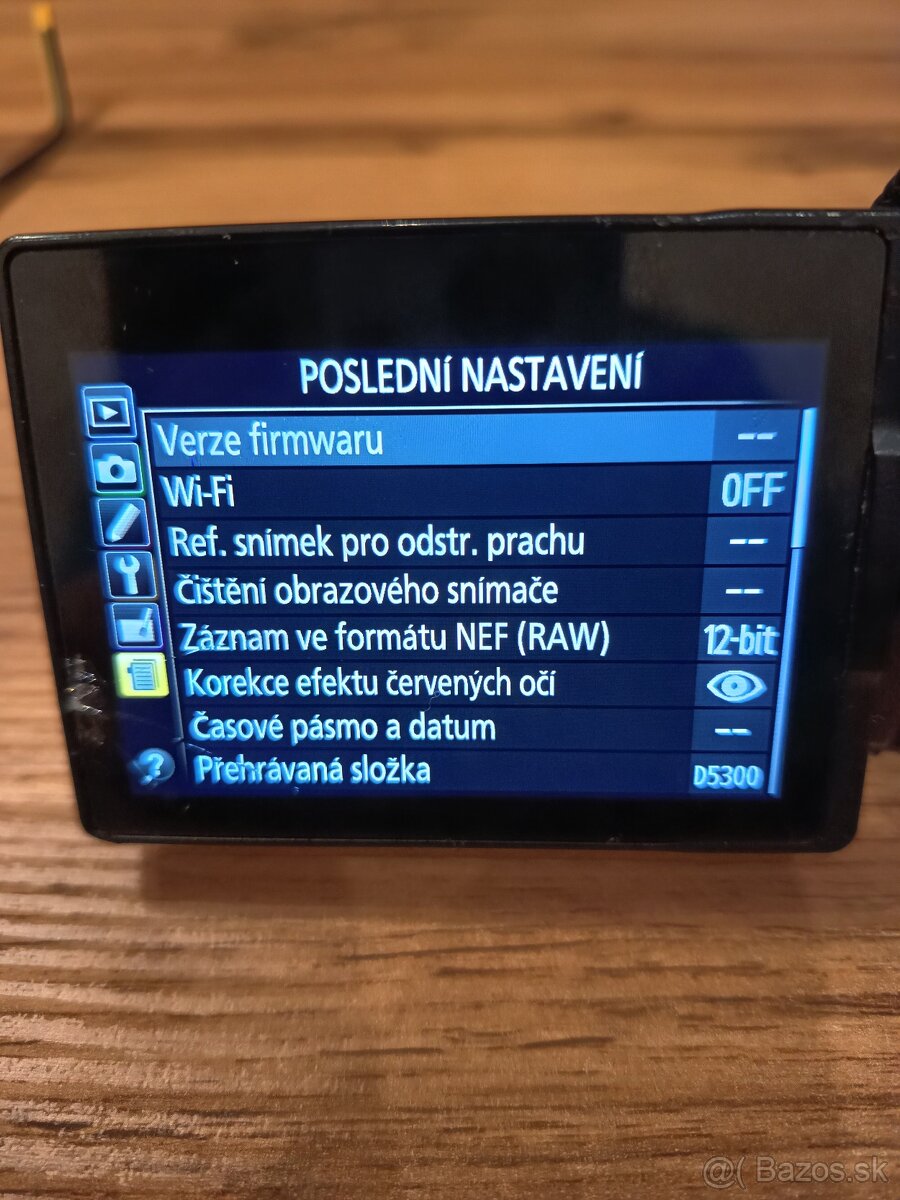 Predám digitálny fotoaparát zrkadlovka Nikon D5300