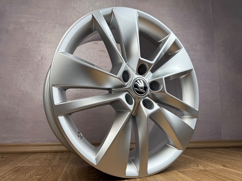 Originál kolesa Škoda Kodiaq Triton R18