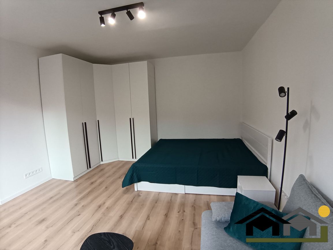 R E Z E R V O V A N É: kompletne zrekonštruovaný 1-izbový by