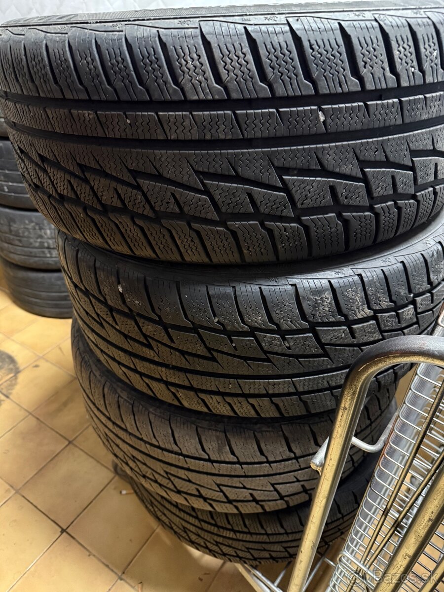 Matador MP92 Sibir Snow 235/50 R18