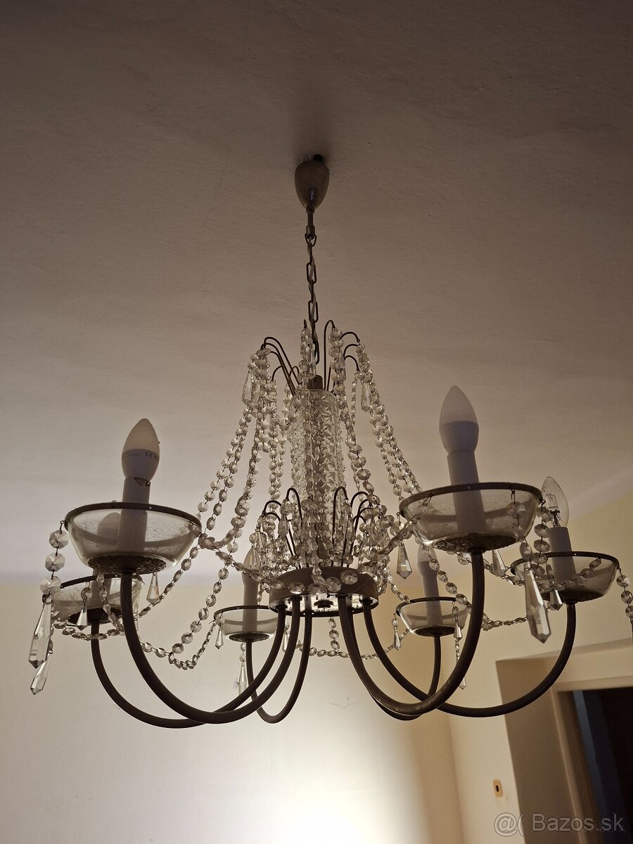 Predám 6- ramenný kryštálový luster