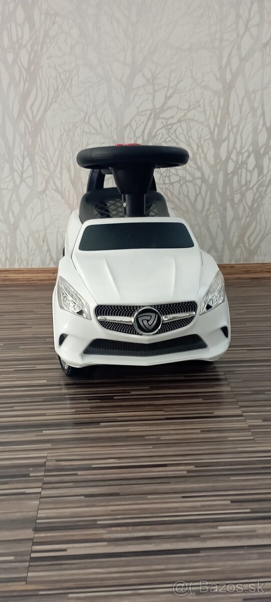 Odrážadlo biele s hudbou, klaksónom a svetlami