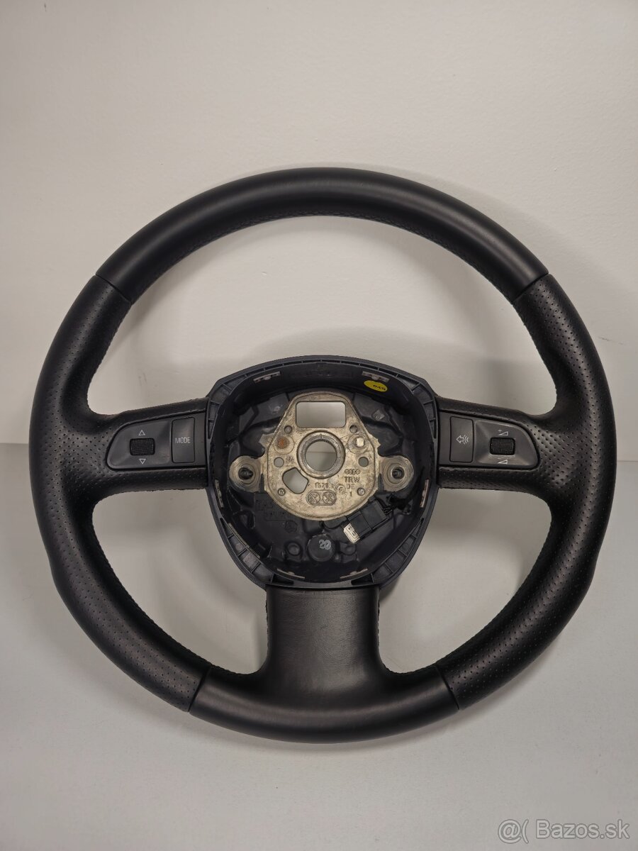 Kožený multifunkčný volant audi