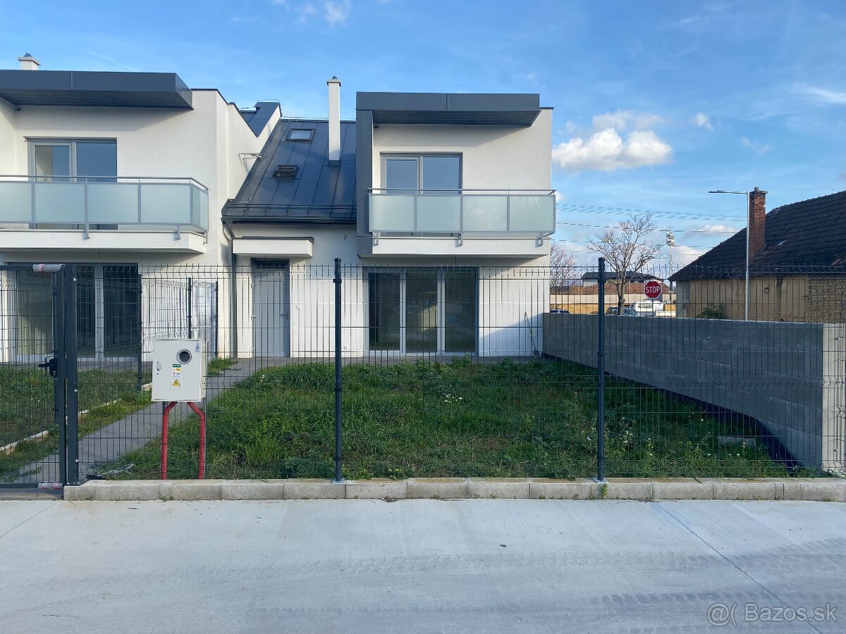PREDAJ 5 izbový rodinný dom, Čachtice, novostavba, 181 m2