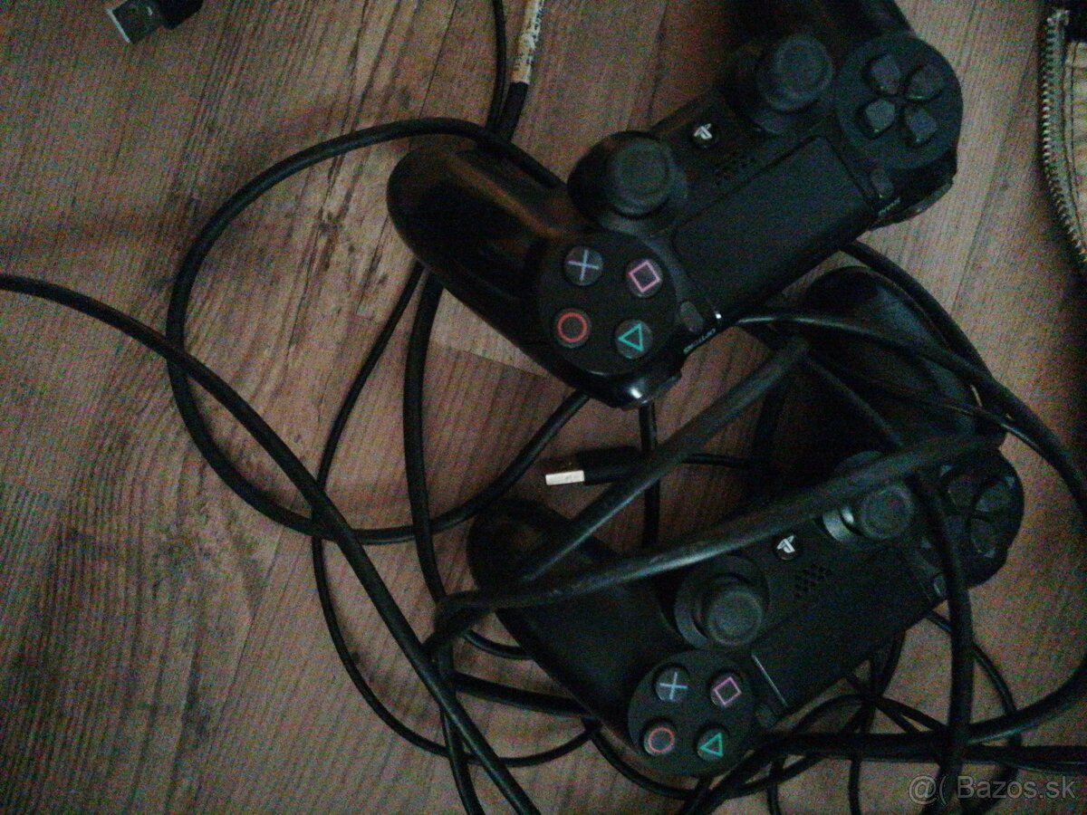 Play 4 500 GB