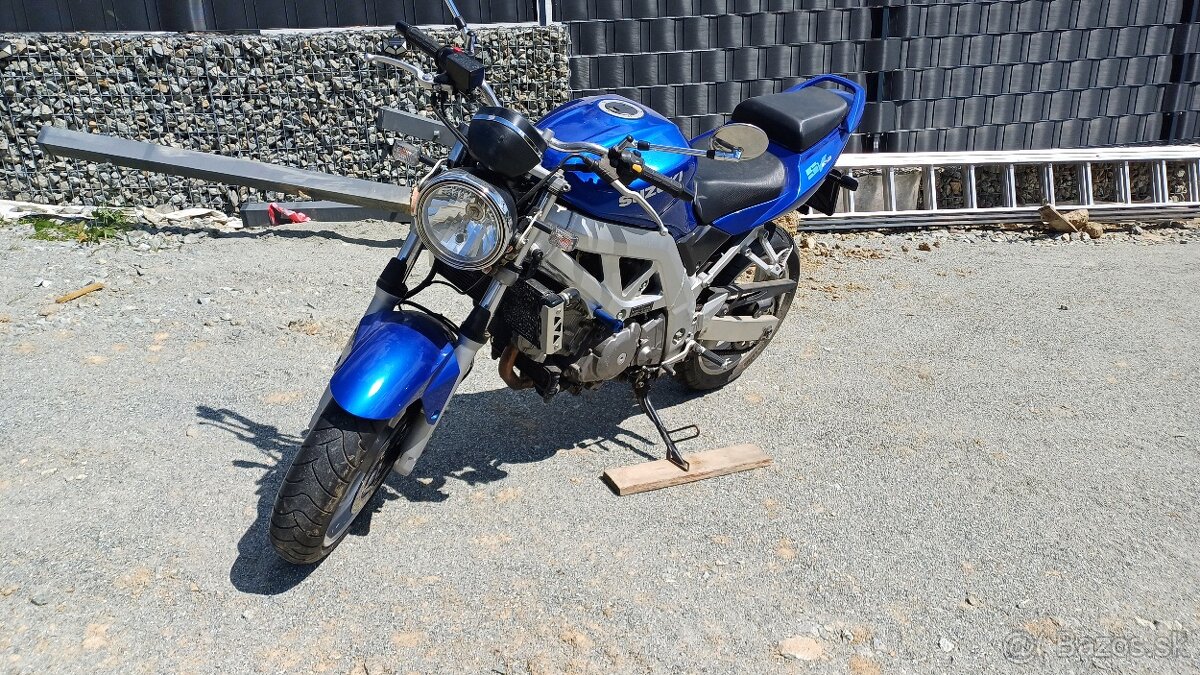 Suzuki SV650 N 53kW. 2003 47tis.km