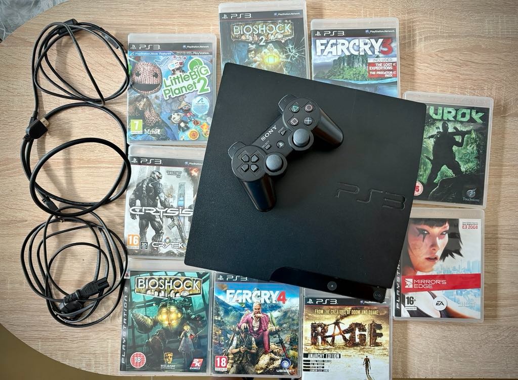 Predám Sony Playstation 3 Slim + 9 hier