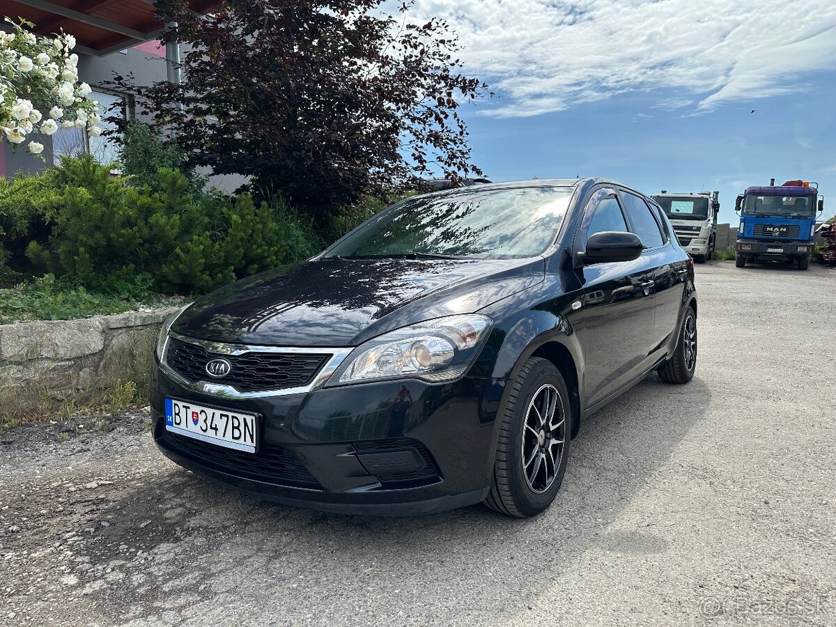 KIA Ceed 1.4 benzin