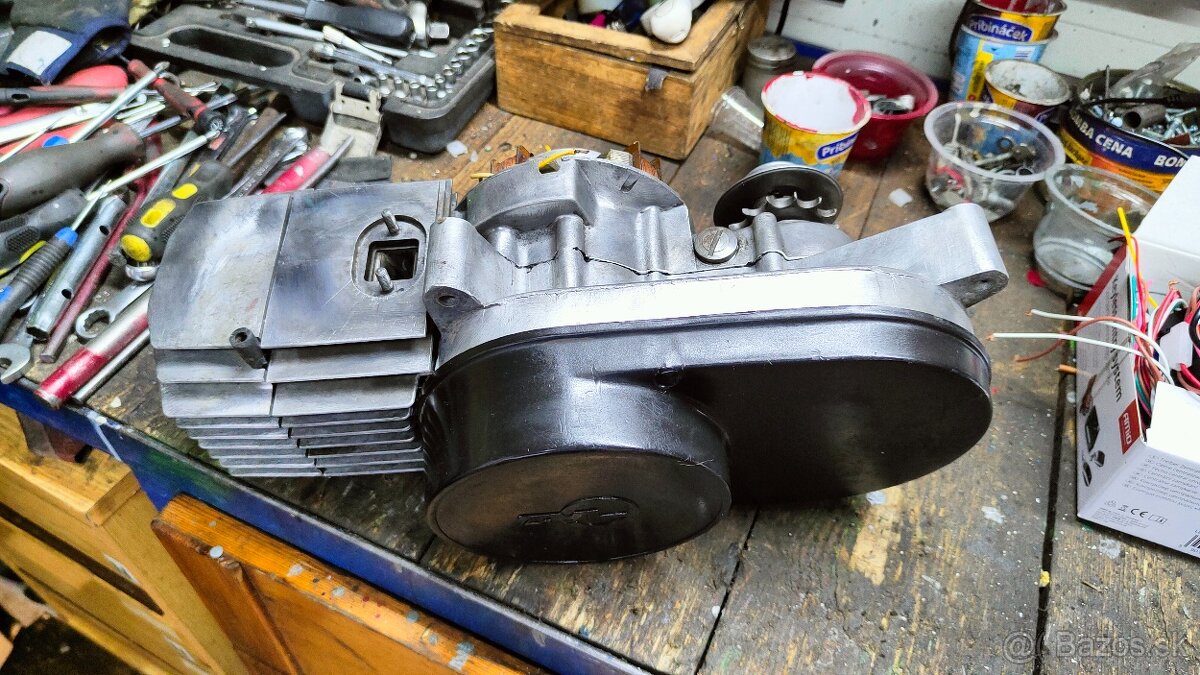 predam na babetu 210 motor