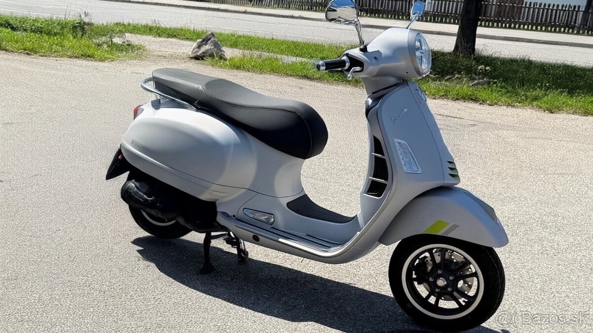 Vespa GTS 300 SuperTech 2025