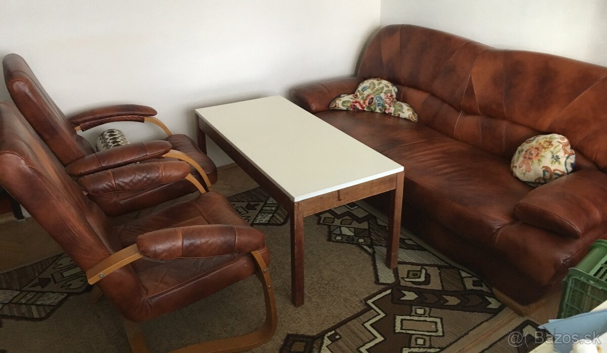 Koženková sedačka s kreslami