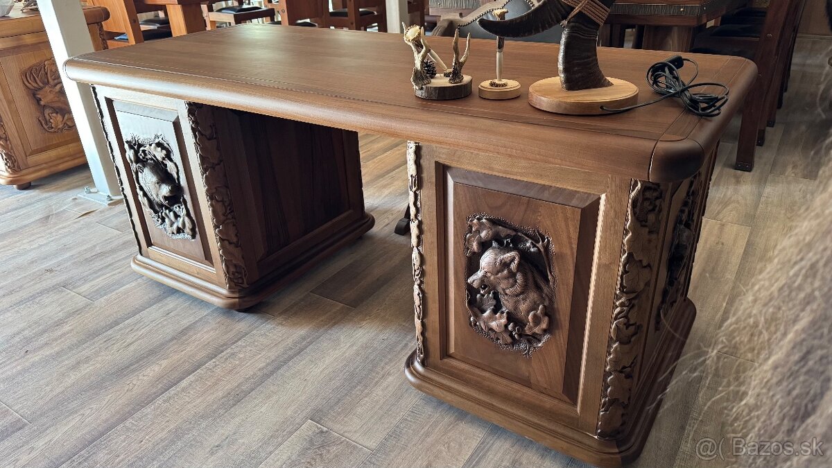 Luxusné písacie stolíky