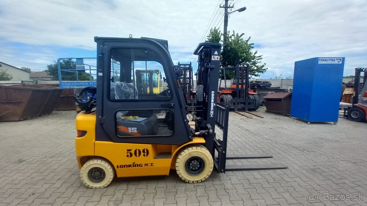 Nový vysokozdvižný vozík Lonking LG15GLT