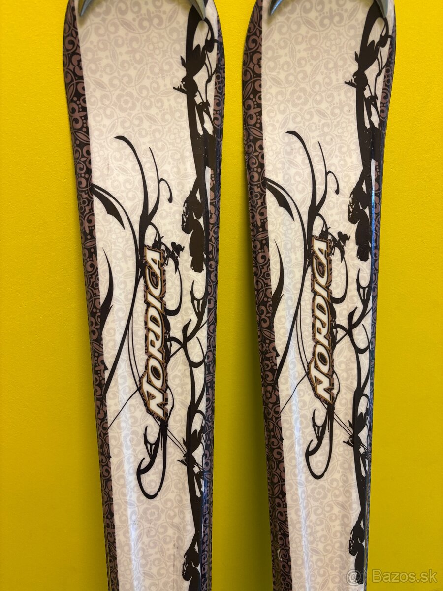 Lyže dámske 160 cm