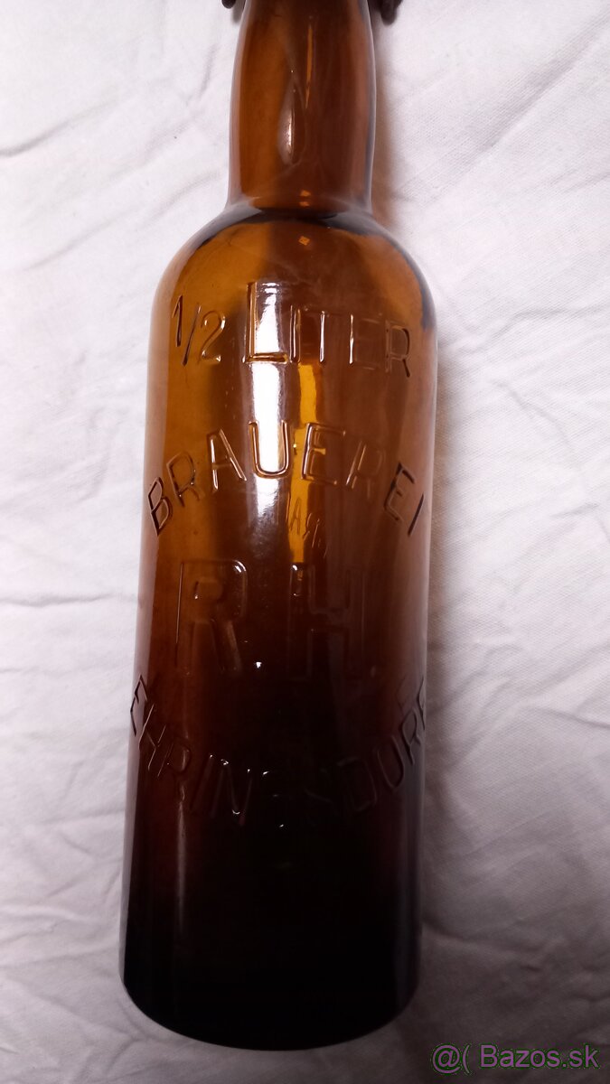 Starožitná pivová fľaša