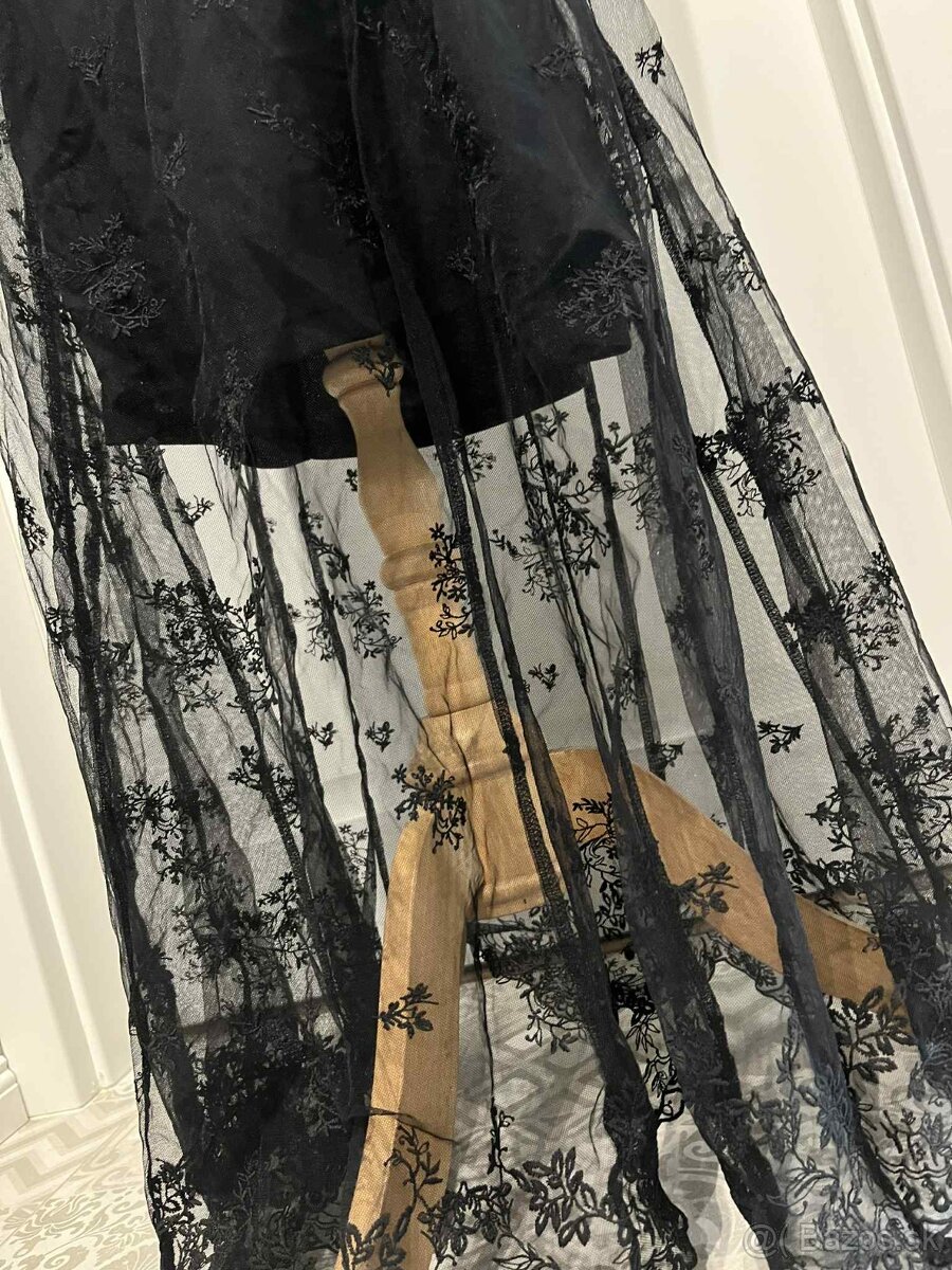 saty s krajkou MOHITO