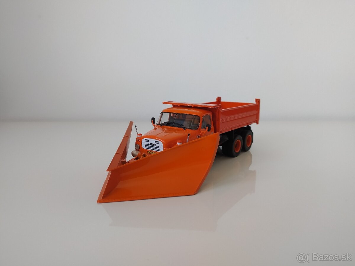 Tatra 148 1:43