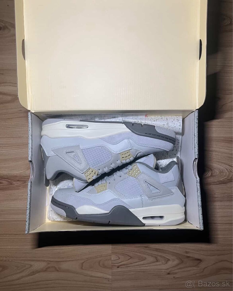 Jordan 4 Retro SE craft Photon