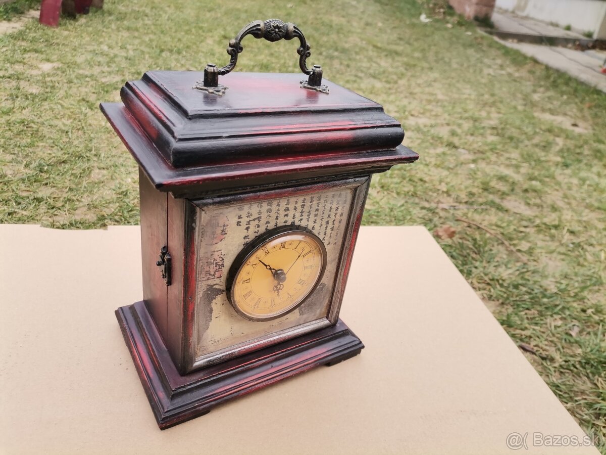 Hodiny stolové