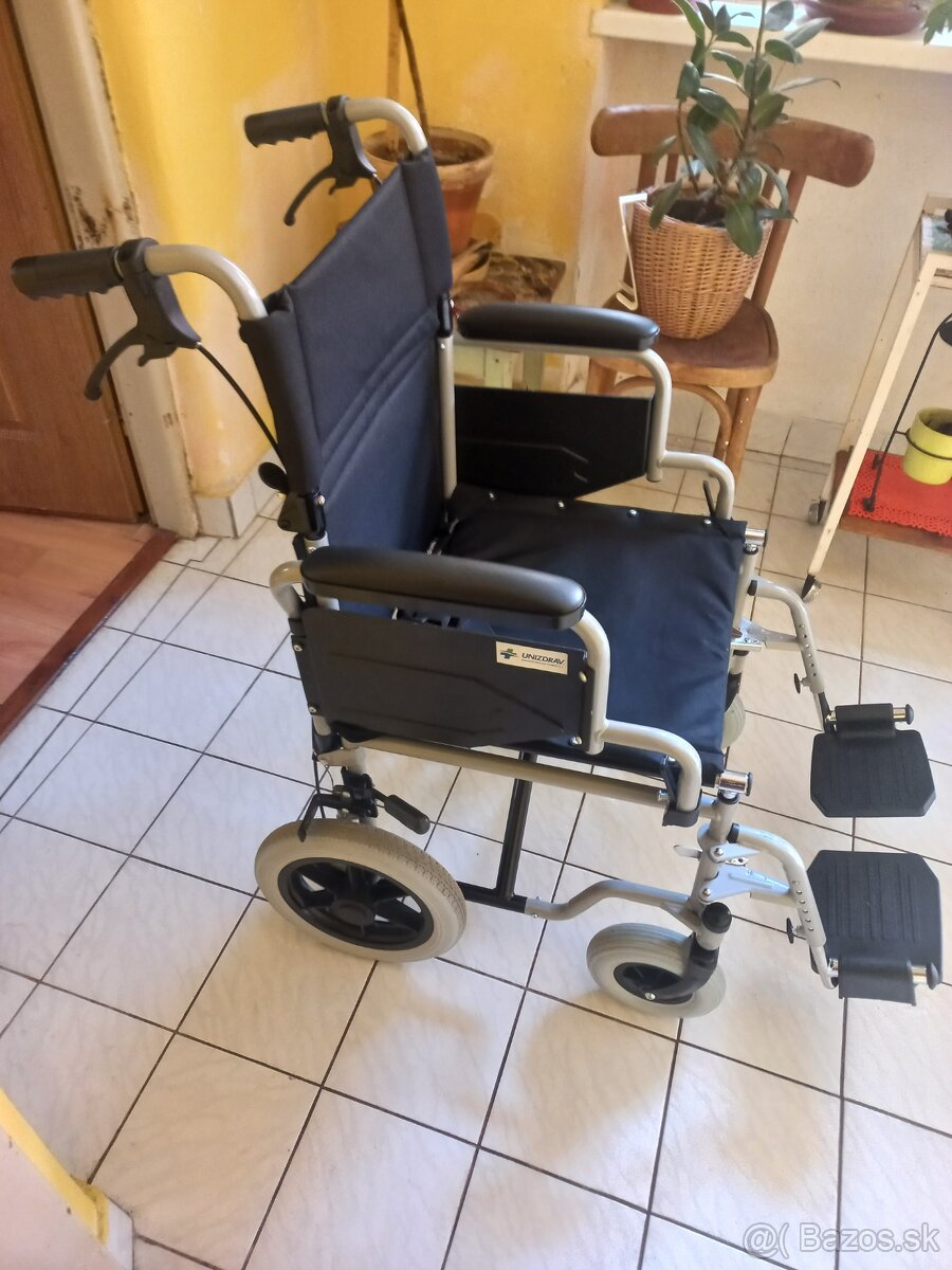 Invalidný vozík