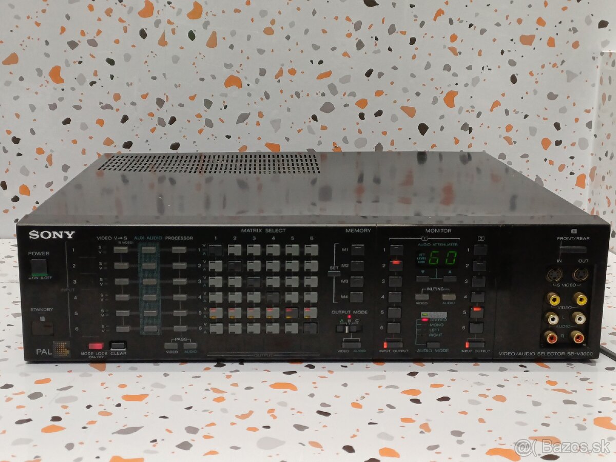 Sony SB-V3000 》prémiový programovateľný video/audio selektor